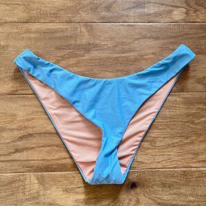 NWT J.Crew Curved-Waist Cheeky Bikini Bottom Size M Light Blue BC125